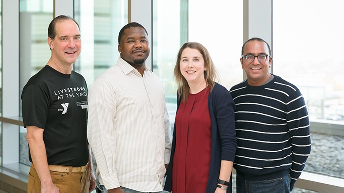 芝加哥大学医学中心在过去12个月中史无前例地实施了6例心-肝-肾三器官移植